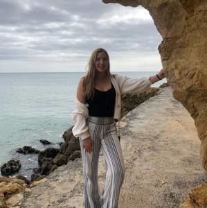 Meet your Posher, Isabelle